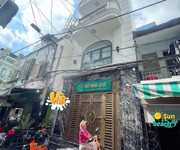 Bán nhà mặt tièn đường số trục đường vĩnh hội quận 4 - liên hệ giang giang: 093.86.76.685