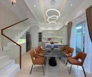 2 Cần bán căn villa mini siêu vị trí, sát bờ sông hàn sát đường hàn mặc tử