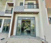 Nhà hoàn thiện, không gian gọn gàng, phù hợp ở lâu dài