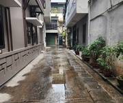7 Bán nhà Tập thể Kim Ngưu, 3 ngủ, 1 khách, 2WC, có sân vườn rộng rãi, nhà nội thất rất đẹp.