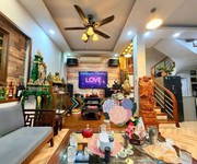 Nhà đẹp gần Vincom Phạm Ngọc Thạch 42m2 x 5T ngõ nông gần phố 2 mặt thoáng hơn 13 tỷ