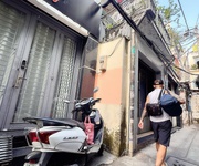 Bán nhà 2 tầng - mặt tiền hẻm kinh doanh đ.bùi viện, phạm ngũ lão, quận 1 - dt 64m2 full thổ cư -