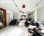 Bán toà dòng tiền cầu giấy 135mx7t, mt8m- bên thứ 3 thuê 180 tr/th