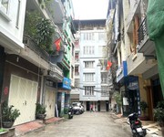 Cần bán nhà riêng 5 tầng phân lô cán bộ Chùa Láng đường thông oto qua DT 55m