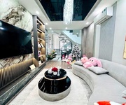 Lạc long quân 42m x5 tầng 15,8 tỷ-ô tô đỗ cửa,ngõ thông kinh doanh,nội thất đẹp,gần hồ