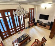 Vip, bán nhà trích sài, sát hồ, 80m mặt tiền 5.5m, chỉ 16 tỷ