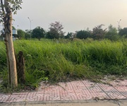 Cần bán gấp lô đất 78m2 kđt làng sen việt nam   mặt tiền tỉnh lộ 10   sổ hồng riêng   giá chỉ 1,7 tỷ