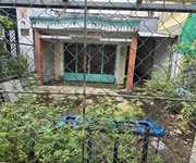 4 Bán đất tặng nhà, huỳnh tấn phát q7, 138m2, nhỉnh 6 tỷ.