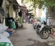 Bán gấp giá rẻ giải phóng 63m, cấp 4, mặt tiền 4m, 945 triệu hoàng mai.