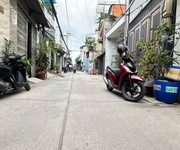 Gấp bán nhà đ số 9 bhh gần chợ 26/3 hẻm 6m thông khu vip nhà lầu 65m2 2 tầng 5 tỷ 2