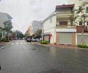 Bán nhà phúc lợi   50m    ngõ ô tô   dòng tiền 60tr/năm   7.8 tỷ