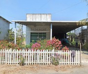 Nhà đẹp   giá tốt    chính chủ cần bán tại mặt tiền kênh trần văn dõng