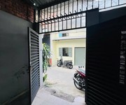 Nhà đường phạm văn bạch phường 15 quận tân bình cũ.