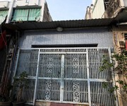 Mặt tiền đường 30m view công viên  80m  ngang hơn 4m   dòng tiền 200tr nhỉnh 13