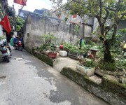 Hiếm   ngọc thuỵ trong đê chỉ 4 tỷ 1 nhà ra oto