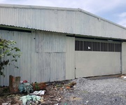 1 Thuê đất vườn   diện tích lớn 3.200m    có thể dựng nhà   vị trí thuận tiện tại bình tân