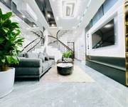 Cầu giấy, kinh doanh văn phòng, phòng khám hoặc ở có thang máy ở cầu giấy. ô tô 5 tạ, vf3 đỗ cửa nhà