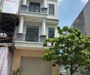 Cần bán nhanh căn nhà 3 tầng có đường hông 4m giá 2 tỷ 250 có bớt lộc