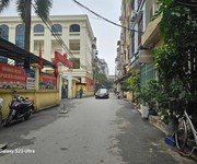 Lạc long quân   bán nhà 5t 45/60m  mt 3.8m   giá chào 18 tỷ