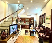 Bán nhà kim ngưu 28m2. 4 tầng. mặt tiền 4.3m. giá 9.6 tỷ hai bà trưng hà nội