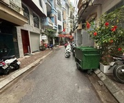 Bán nhà võ văn dũng 30m2.  5 tầng. mặt tiền 3m. giá 18 tỷ đống đa hà nội