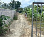 Cần bán đất phường Nam Nha Trang, dt 60m2 giá 1tyr 820 lh e Trinh