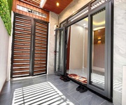 Ở đây có 1 căn nhà đẹp và rất ấm áp cho gia đình ở thoải mái