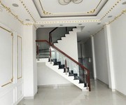 Khu nhà lầu cao cấp   đường 12m có vỉa hè   sát kênh tham lương   50m    5 tầng - 6pn   nhỉnh 6 tỷ