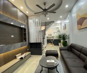 Căn hiếm khu vực bồ đề   5 pn x 40m    5 tầng.