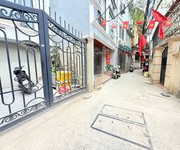 Lạc long quân   ccmn 6t thang máy 104m  mt 6.1m   giá chào 27.5 tỷ gần hồ tây