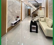 Nhà đẹp phạm văn bạch,tân bình 2 tầng, hẻm 3m, gần chợ   giá 4.5 tỷ