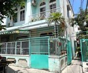 Nhà góc 2 tầng  7.7x13m  gần đường dương bá trạc p1q8. giá 6.2 tỷ