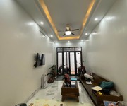 Bán nhà thượng thanh   long biên  nhà 5 tầng   10m ra ô tô tránh - 8.2 tỷ