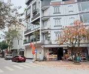 Đất mặt phố giang biên- việt hưng 64m2 - hơn 18 tỷ