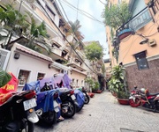 Hiếm ngang lớn 5,7m 16m vuông vức- bán nhà 2 tầng mặt tiền hxh đ.cô giang, quận 1- dòng tiền đều