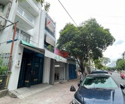 1 Chính chủ bán nhà đẹp 98 đường 23,  bình phú, quận 6