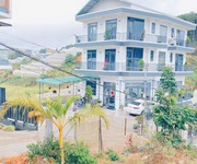 Bán căn nhà kinh doanh mới xây xong, gần làng hoa vạn thành, f5, đà lạt