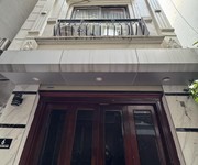 Khương trung  nhà đẹp 32m , 5 tầng, mt 4.5m, gần ô tô. giá: 8.9 tỷ