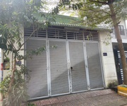 Bán khu đất kdc sổ hồng ,xuất hiện sẵn nhà kho tại q9, 104m2 , ngang 6.3m