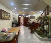 tây sơn    3 tầng   mt 4.4m   lô góc 3 thoáng   cách phố 15m   11.65 tỷ