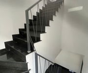 1 Tôi cần bán căn nhà hẻm xe hơi 60/76 đường lý chính thắng p8q3. lh:0966775504.