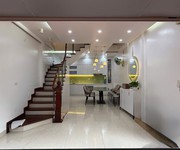 Duy nhất 1 căn. hơn 9 tỷ ngọc lâm 35m x 5t oto đỗ cửa ở luôn.