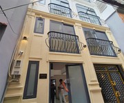 Tòa chdv cách mạng tháng 8 hầm 6 tầng hđt khoán 146tr/m2 gần ga metro