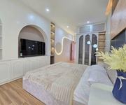 Hàng hiếm trong kv nguyễn văn cừ 95m,7 tầng thang máy, gara ô tô,kd,ngõ thông.nhỉnh 30 tỷ