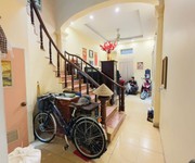 Ngọc thụy   45m    mt 11m   3 tầng   cách ô tô 1 nhà