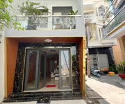 Nhà mới 3.6x12.5m hẻm 372 tùng thiện vương p13q8 full nội thất