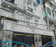 Bán nhà 3 tầng TT Nhà Bè, giáp Phú Mỹ Hưng