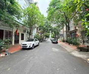 Phố hồng tiến, gần hồ cận phố 80m2, mt 10m, vỉa hè, ô tô tránh - nhỉnh 2x tỷ