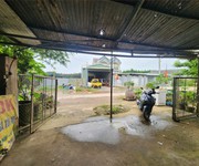 Khách ngộp bank bán gấp nhà tân uyên, mt nhựa 6m, chỉ 2 tỷ 8, thuận tiện kd