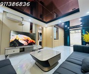 Tầng 1 tt láng hạ 75m 3pn 2wc, nội thất mới đét, gần ô tô, hơn 5 tỷ